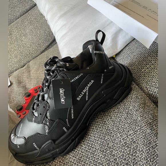 Black Balenciaga Triple S - Picture 6 of 10